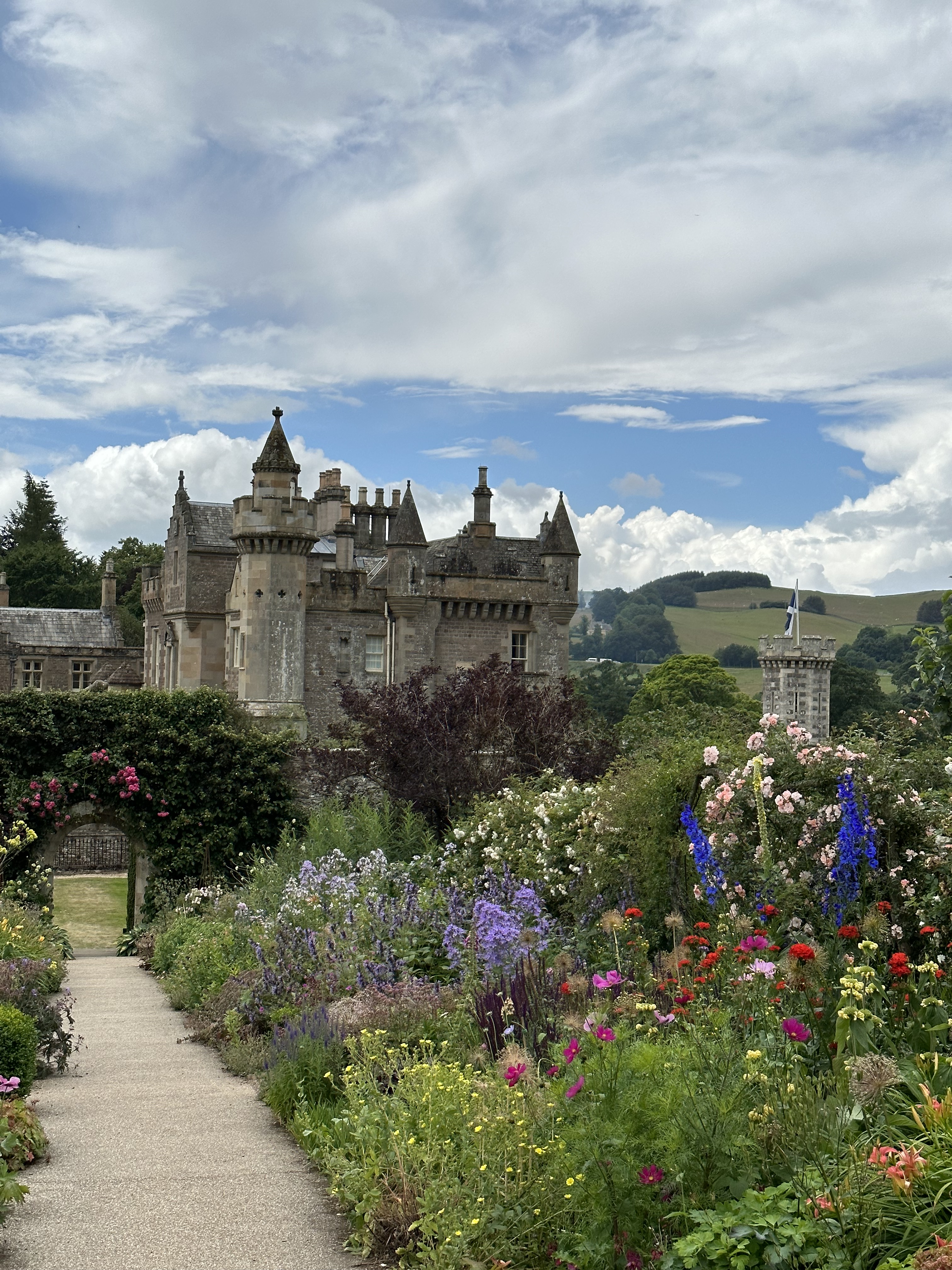 Abbotsford アボッツフォード：ウォルター・スコットが見た最後の風景